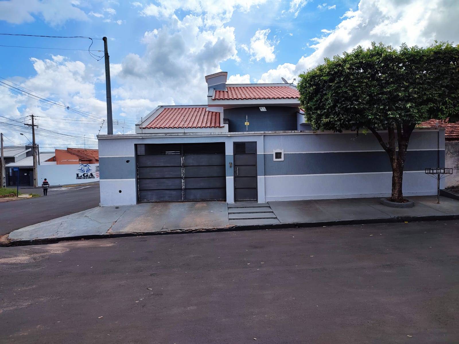 #1302 - Casa para Venda em Dracena - SP