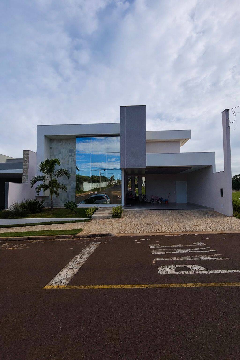 #147 - Casa para Venda em Dracena - SP
