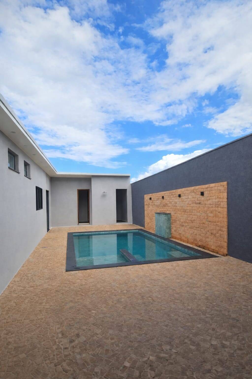 #1322 - Casa para Venda em Dracena - SP