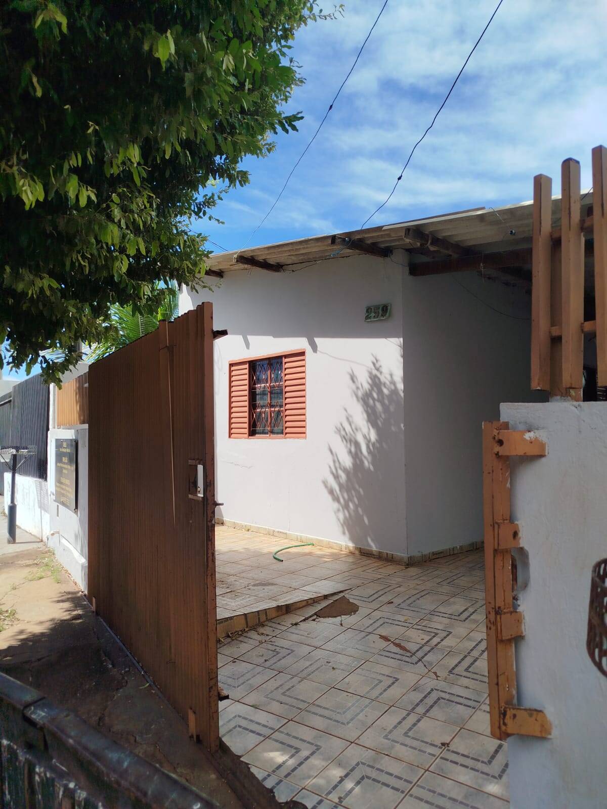 #1421 - Casa para Venda em Dracena - SP