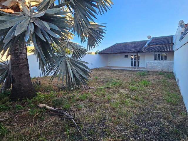 #1201 - Casa para Venda em Dracena - SP - 3