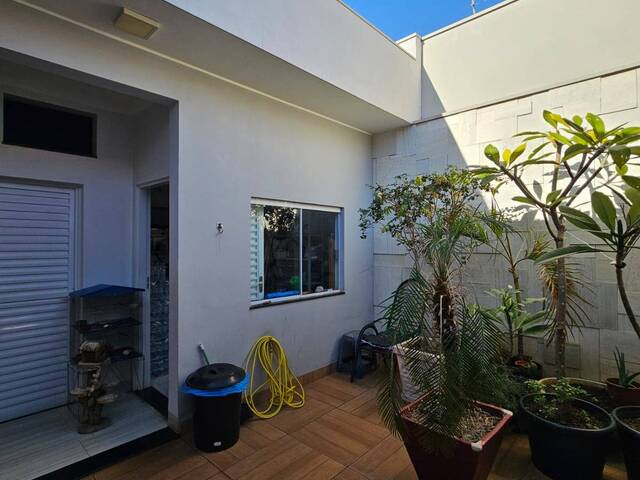 #1203 - Casa para Venda em Dracena - SP - 2