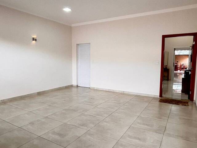 #1245 - Casa para Venda em Dracena - SP - 3