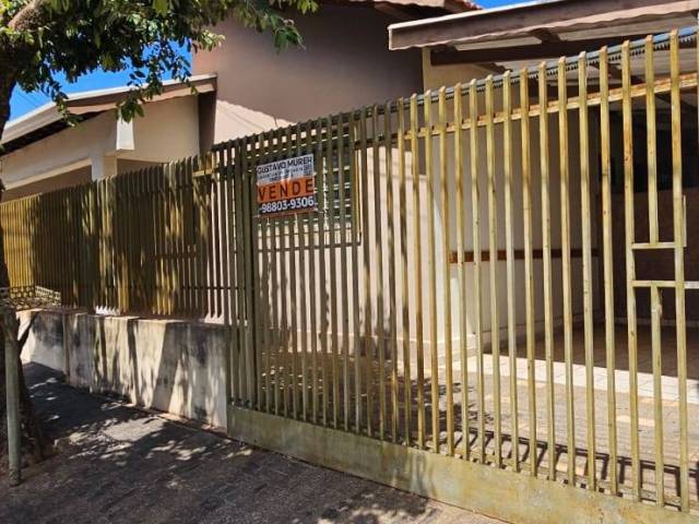 #1300 - Casa para Venda em Dracena - SP - 3