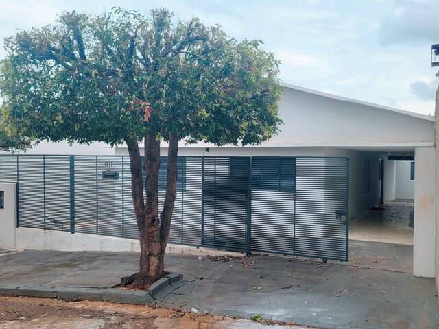#1311 - Casa para Venda em Dracena - SP