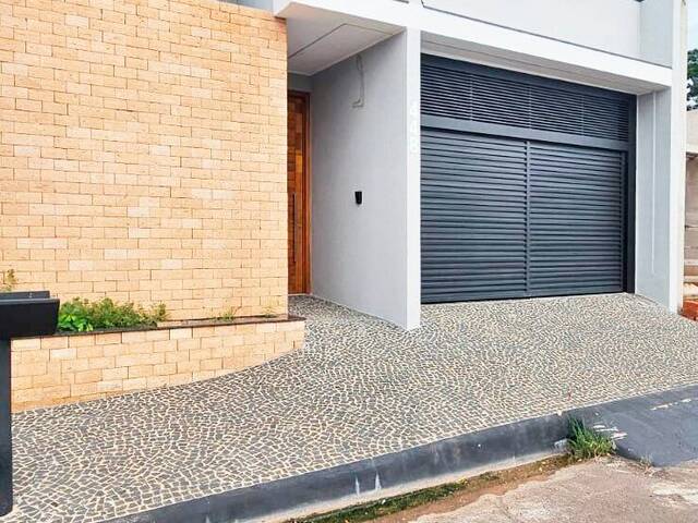 #1322 - Casa para Venda em Dracena - SP