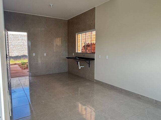 #168 - Casa para Venda em Dracena - SP - 2