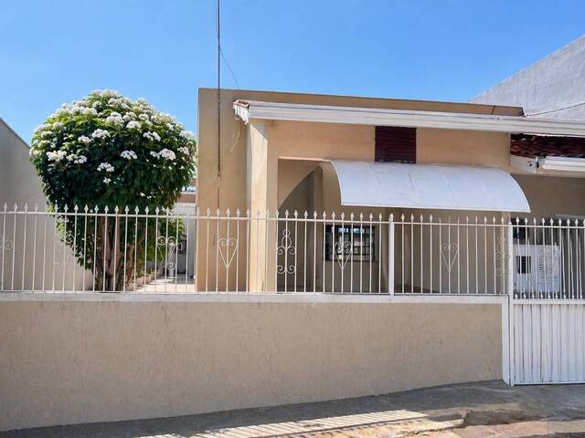 #1357 - Casa para Venda em Dracena - SP - 2
