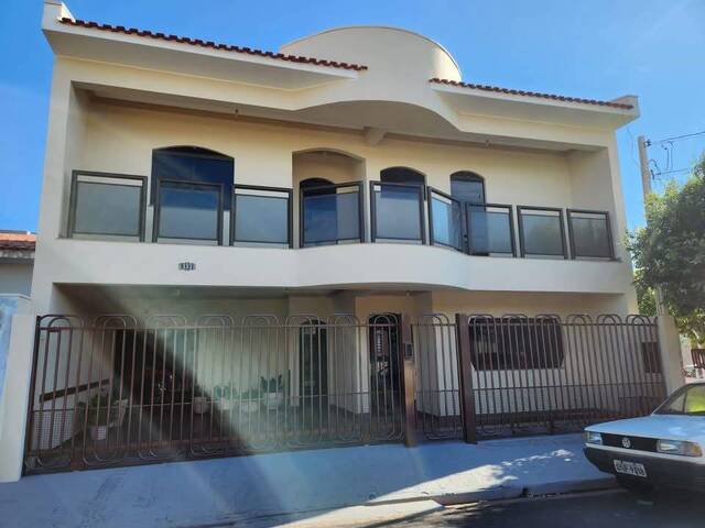 #1355 - Casa para Venda em Dracena - SP - 2