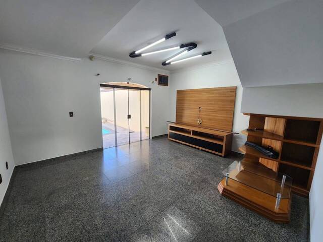 #1355 - Casa para Venda em Dracena - SP - 3