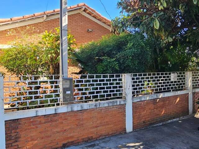 #1412 - Casa para Venda em Dracena - SP - 2